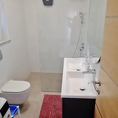 Apartmán Azeret With Swimminpool