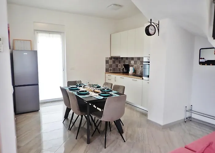 Apartamento Azeret With Swimminpool